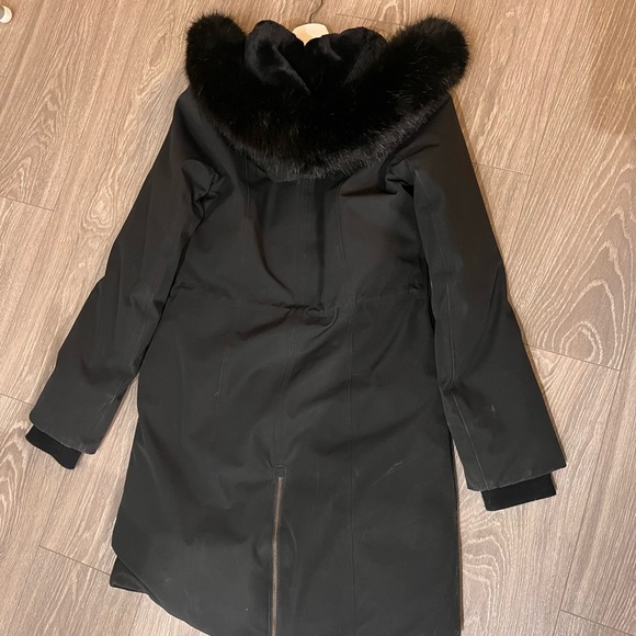 Black Aritzia Wilfred Parka (Size S) - Picture 3 of 3